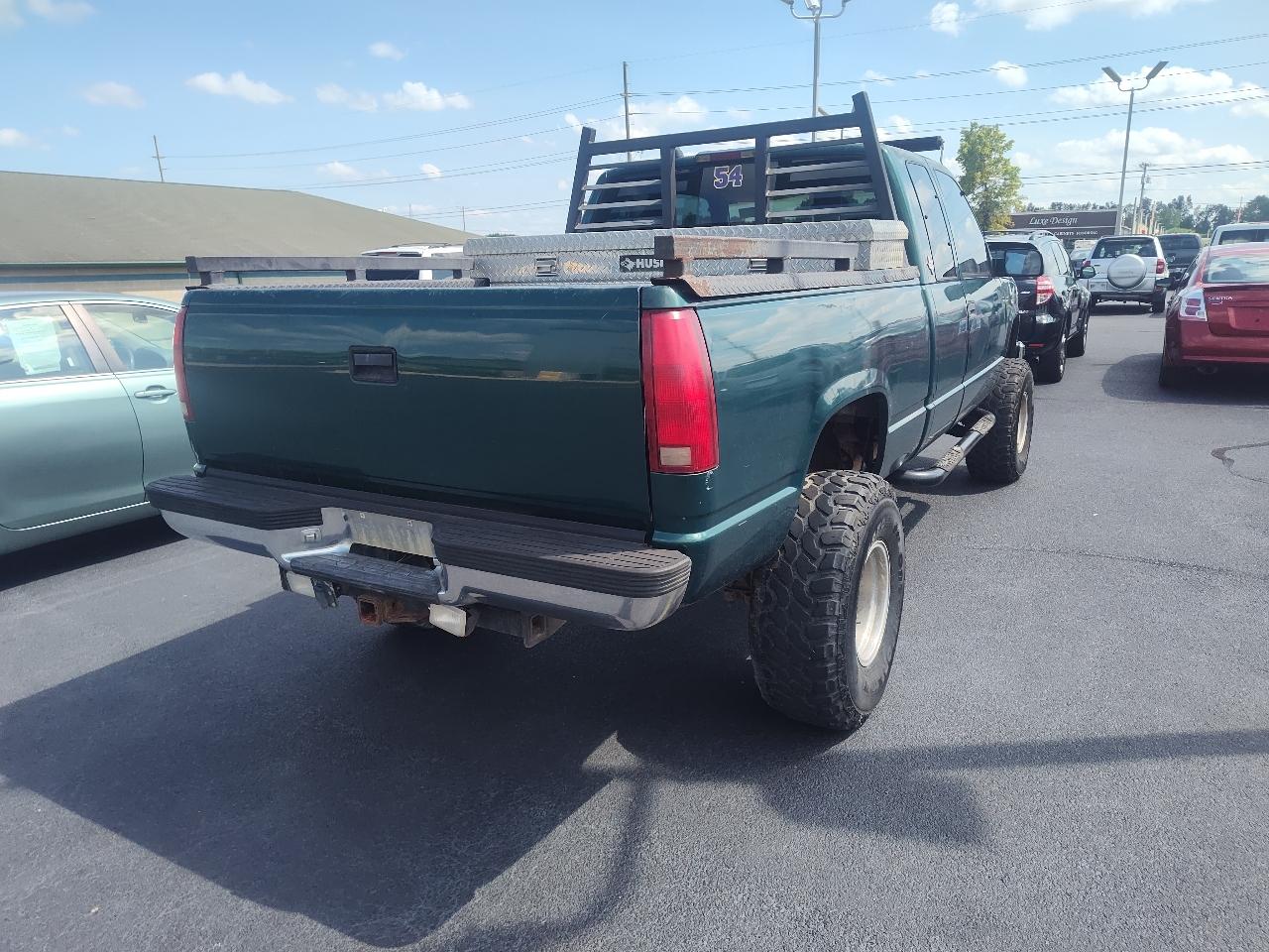 Chevrolet C/K 1500 Ext Cab 141.5" WB 4WD 1998