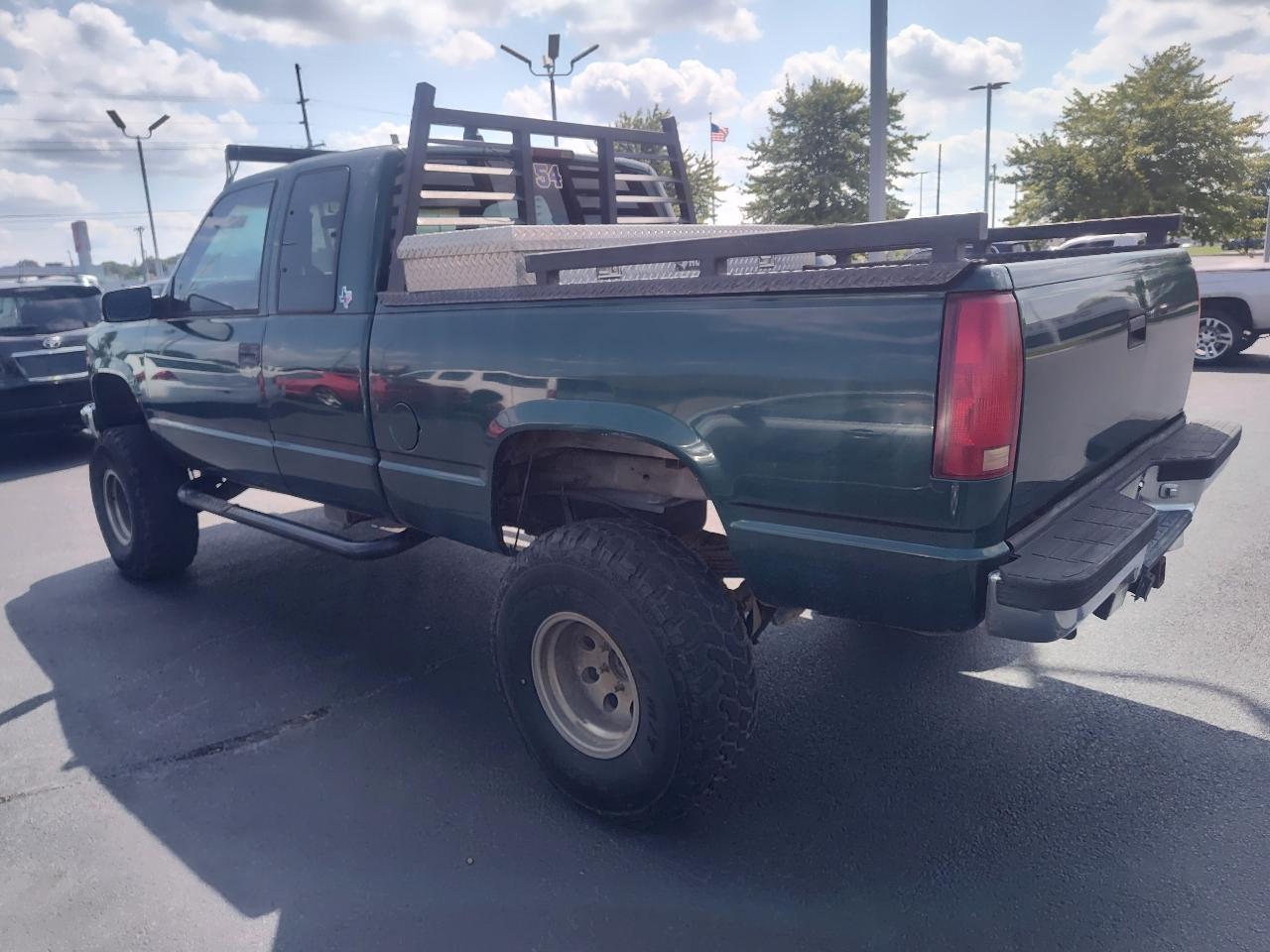 Chevrolet C/K 1500 Ext Cab 141.5" WB 4WD 1998