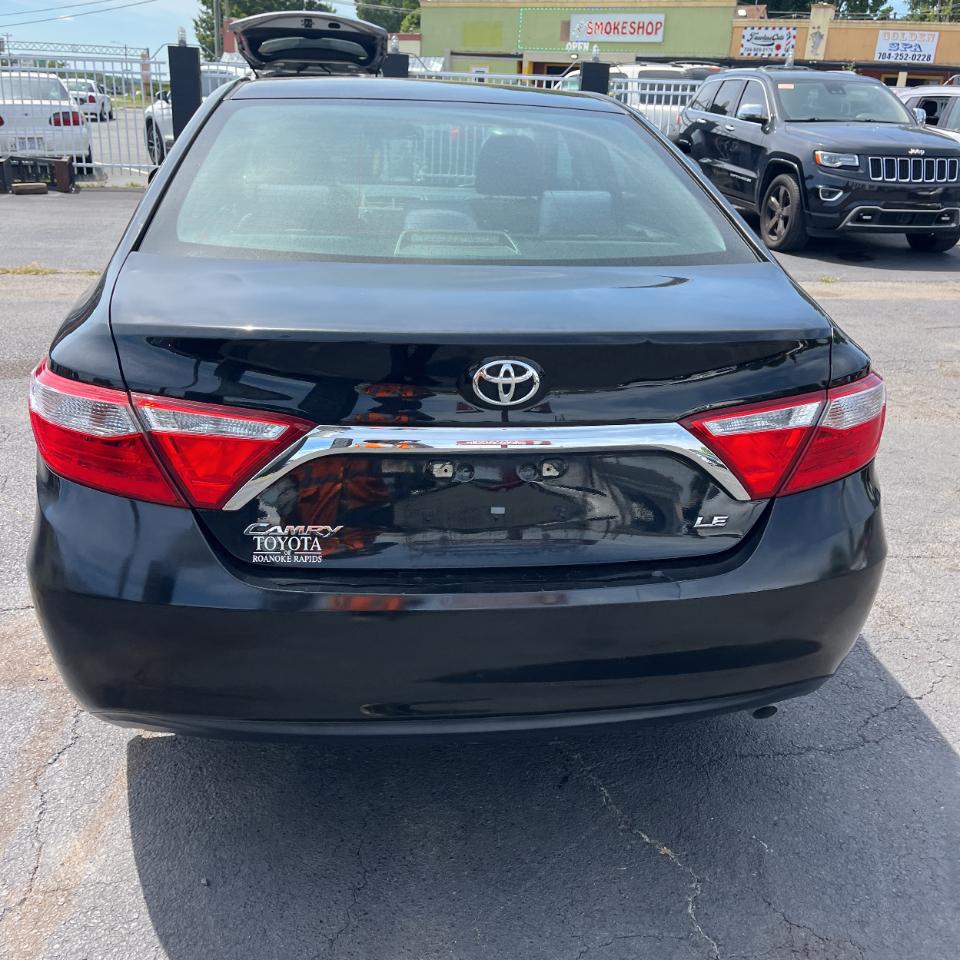 Toyota Camry XLE Auto (Natl) 2017