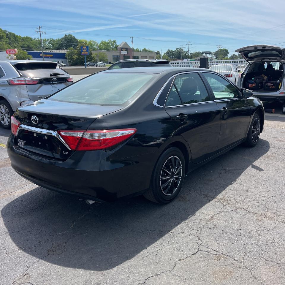 Toyota Camry XLE Auto (Natl) 2017