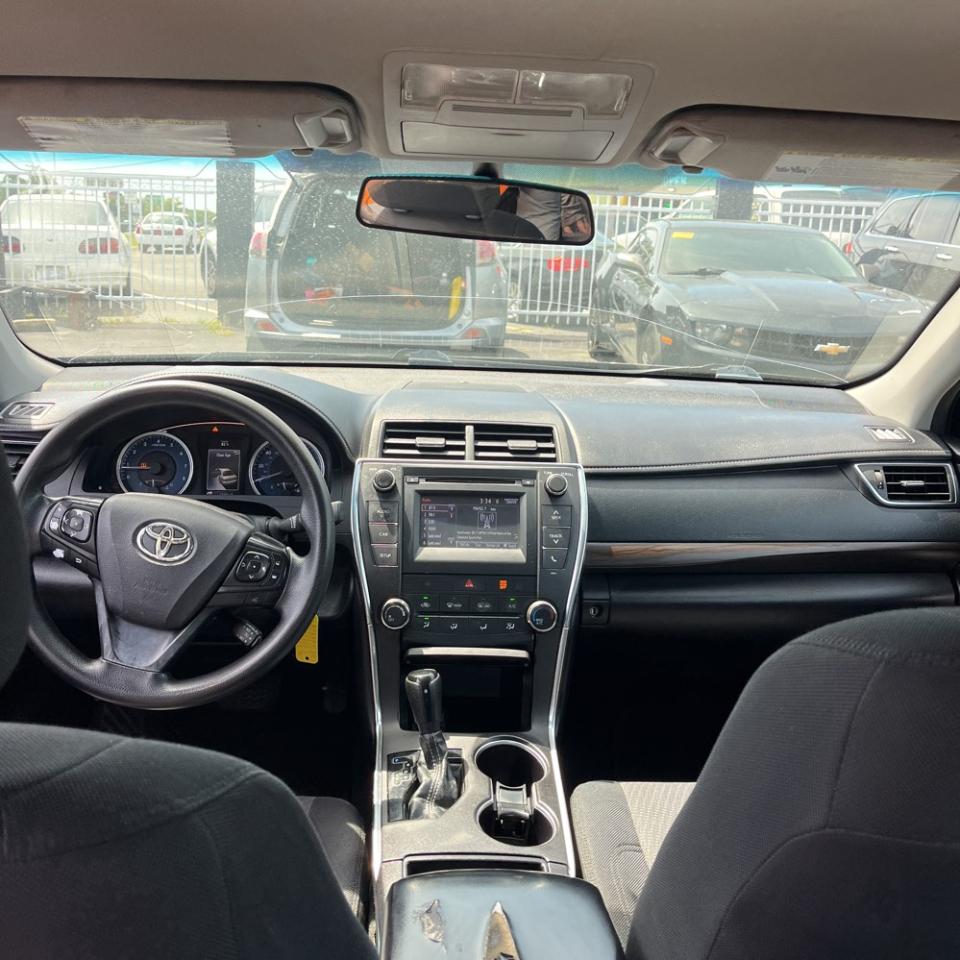 Toyota Camry XLE Auto (Natl) 2017