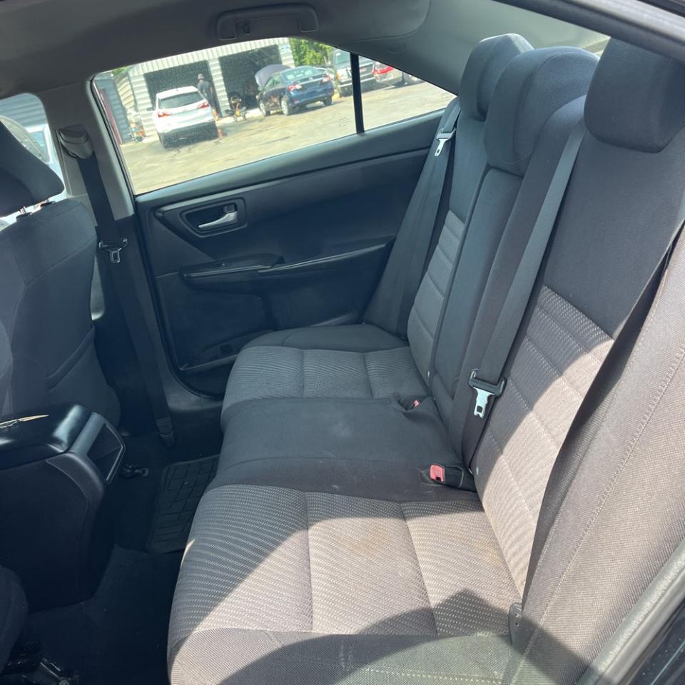 Toyota Camry XLE Auto (Natl) 2017