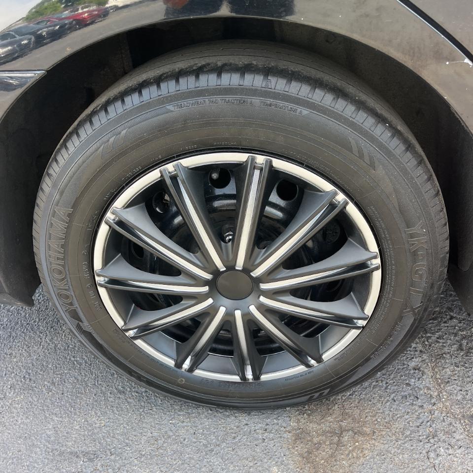 Toyota Camry XLE Auto (Natl) 2017