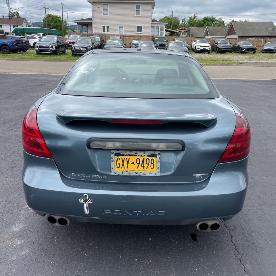 Pontiac Grand Prix 4dr Sdn GT 2006