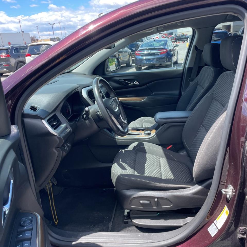GMC Acadia AWD 4dr SLE w/SLE-2 2017