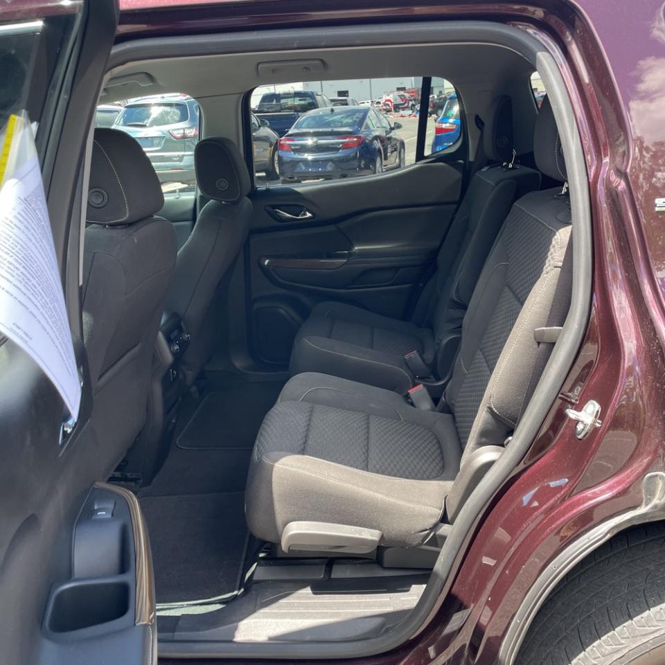GMC Acadia AWD 4dr SLE w/SLE-2 2017