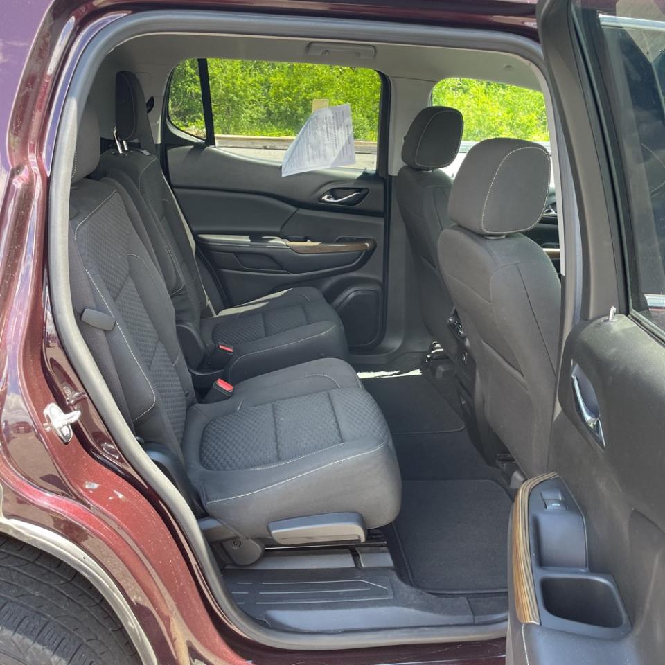 GMC Acadia AWD 4dr SLE w/SLE-2 2017