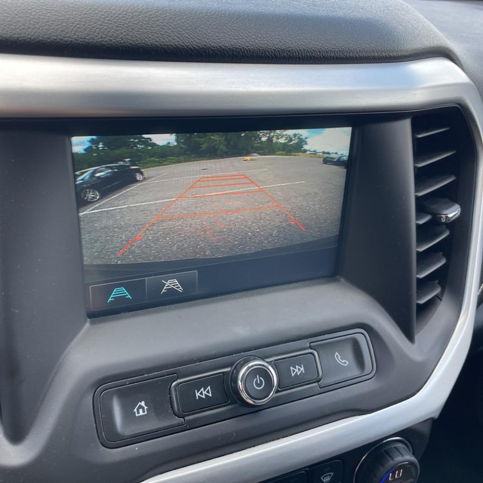 GMC Acadia AWD 4dr SLE w/SLE-2 2017