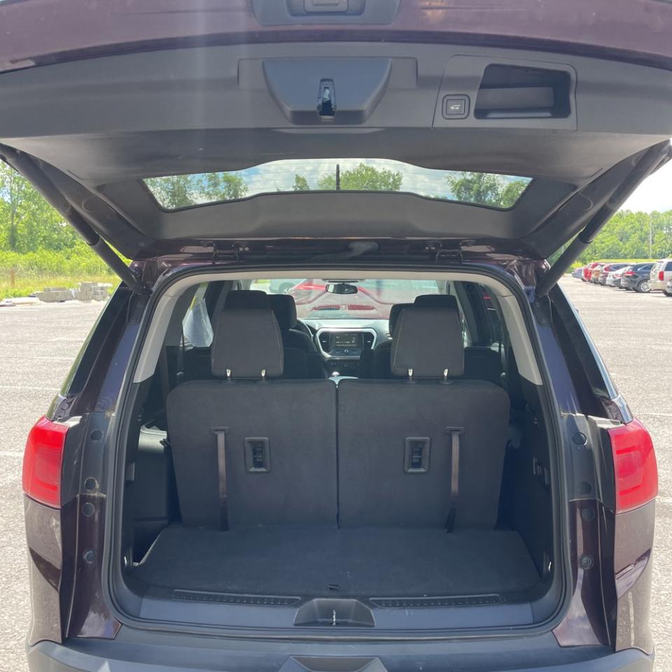 GMC Acadia AWD 4dr SLE w/SLE-2 2017