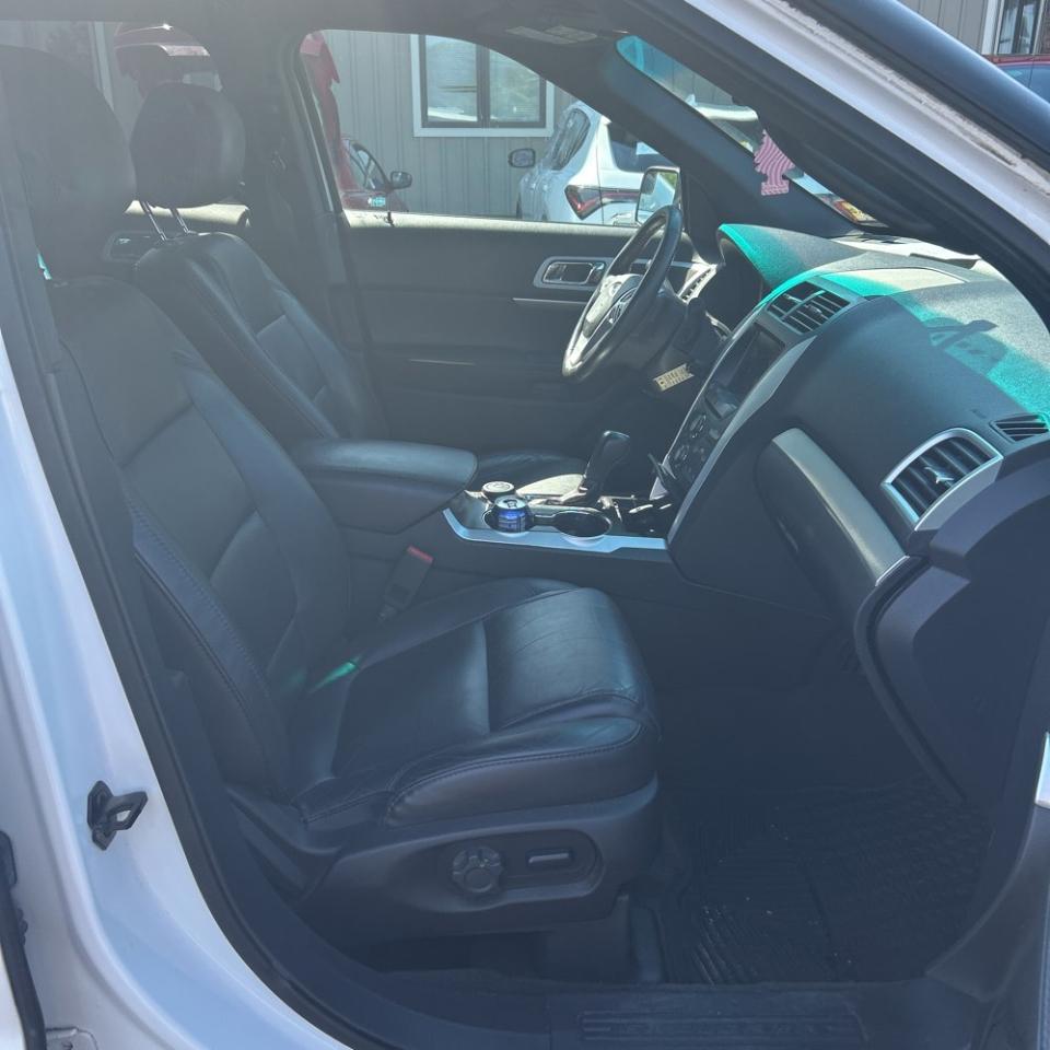 Ford Explorer 4WD 4dr XLT 2015