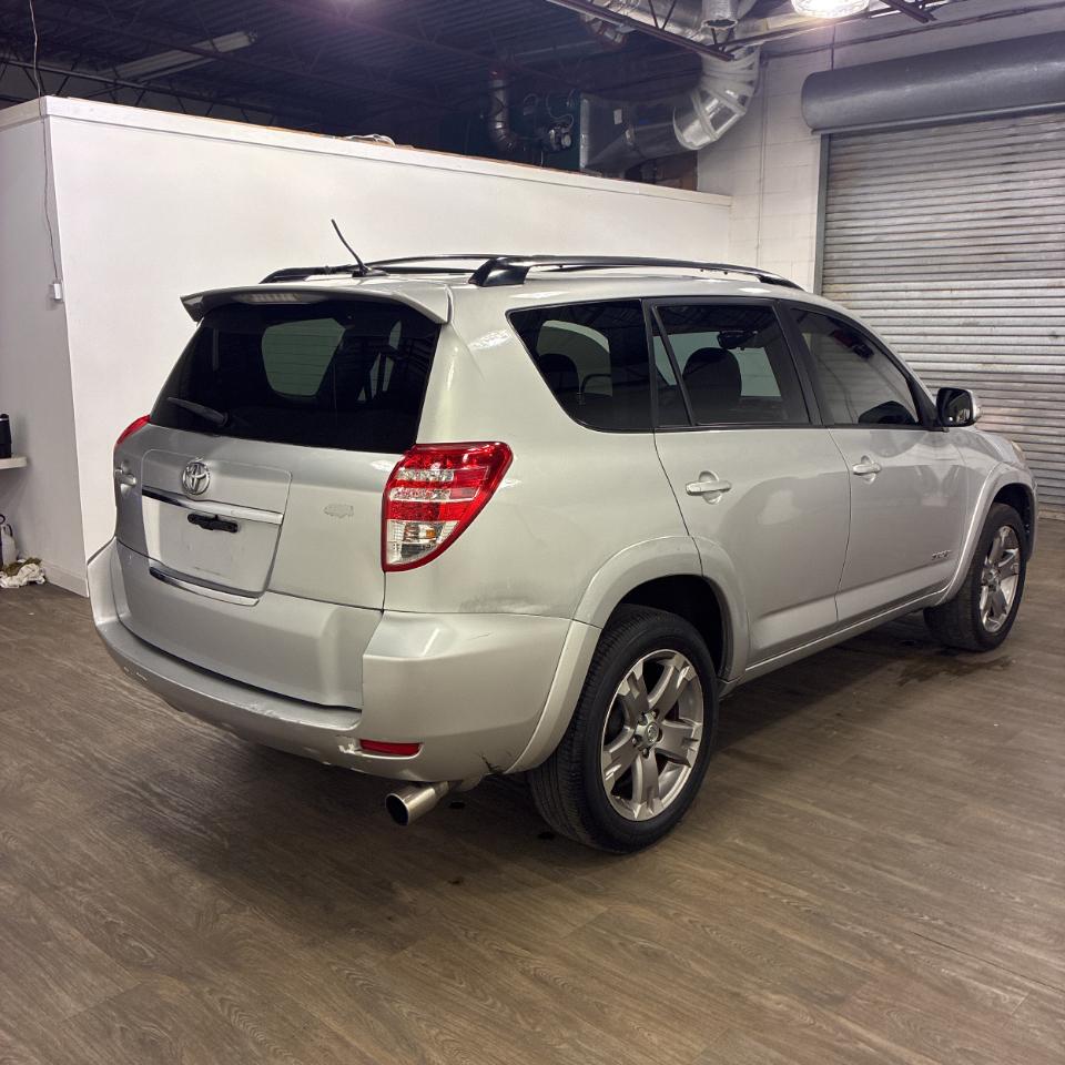 Toyota RAV4 4WD 4dr 4-cyl 4-Spd AT Sport (Natl) 2010
