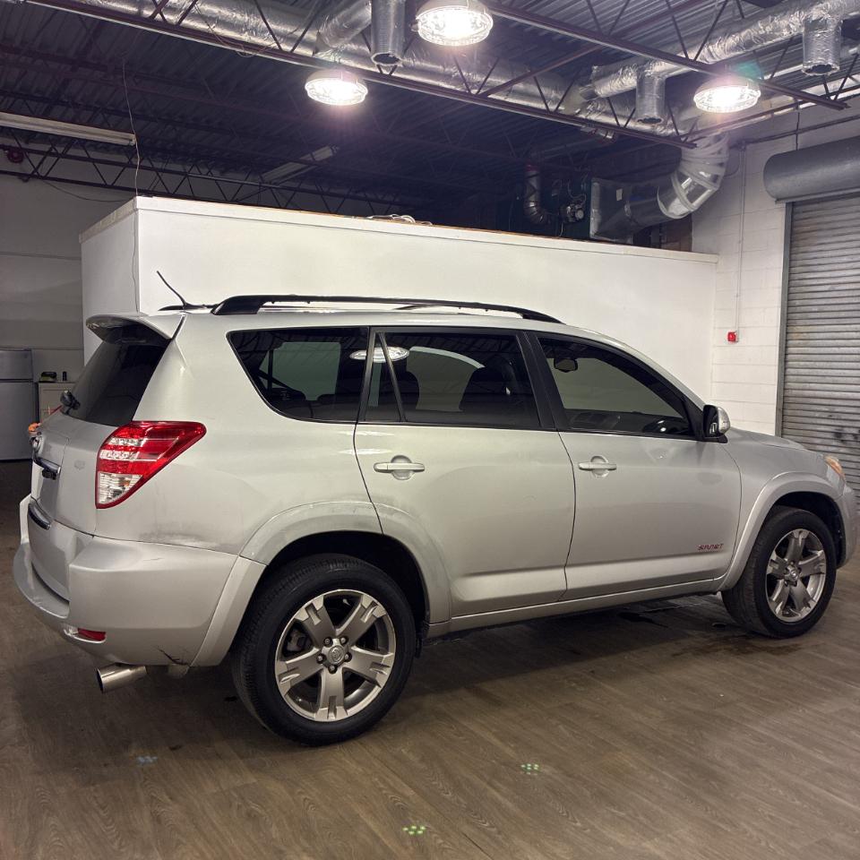 Toyota RAV4 4WD 4dr 4-cyl 4-Spd AT Sport (Natl) 2010