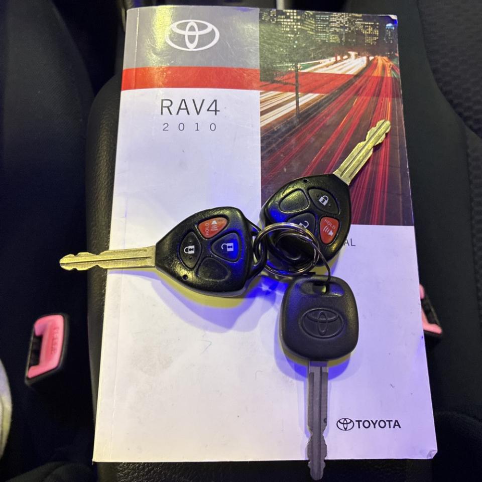 Toyota RAV4 4WD 4dr 4-cyl 4-Spd AT Sport (Natl) 2010