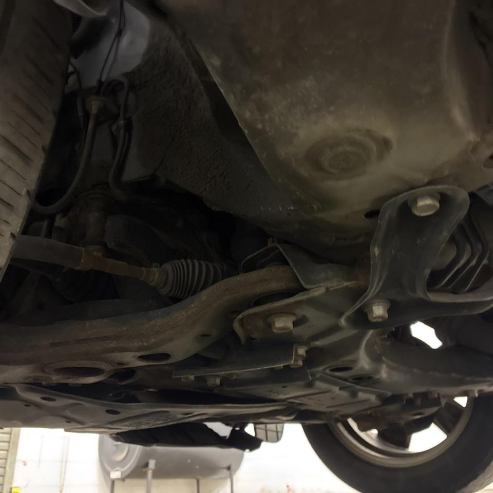 Toyota RAV4 4WD 4dr 4-cyl 4-Spd AT Sport (Natl) 2010