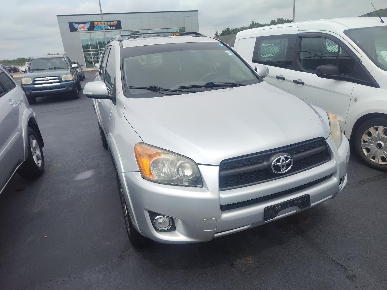 Toyota RAV4 4WD 4dr 4-cyl 4-Spd AT Sport (Natl) 2010
