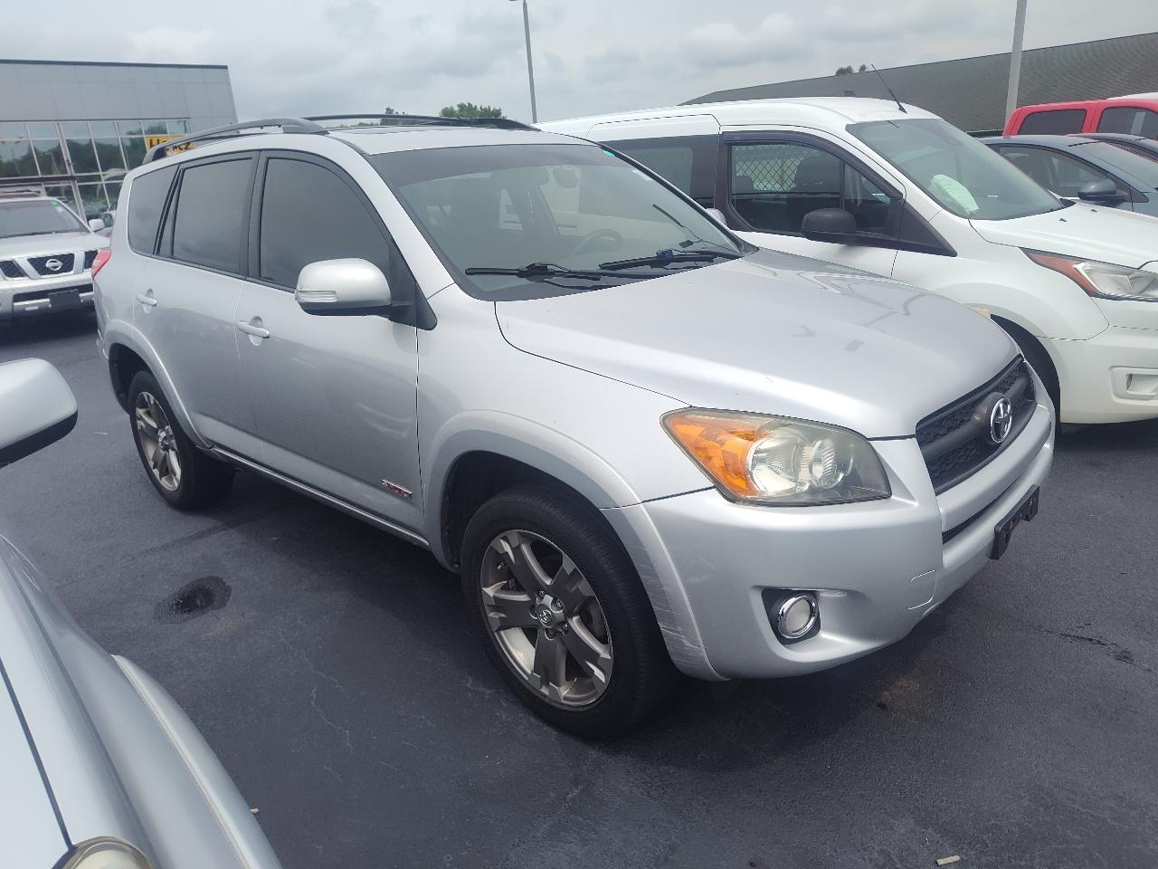 Toyota RAV4 4WD 4dr 4-cyl 4-Spd AT Sport (Natl) 2010