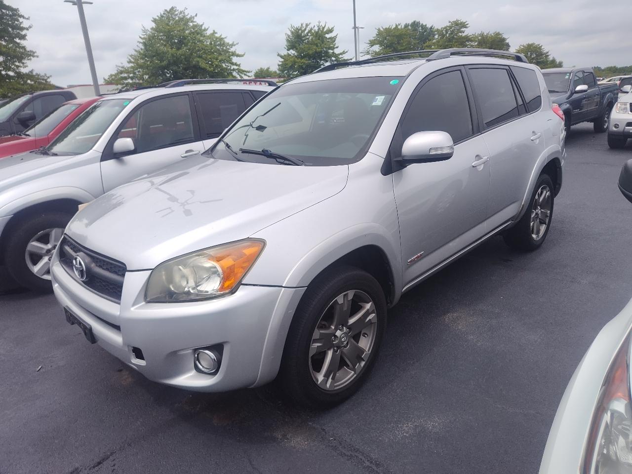 Toyota RAV4 4WD 4dr 4-cyl 4-Spd AT Sport (Natl) 2010