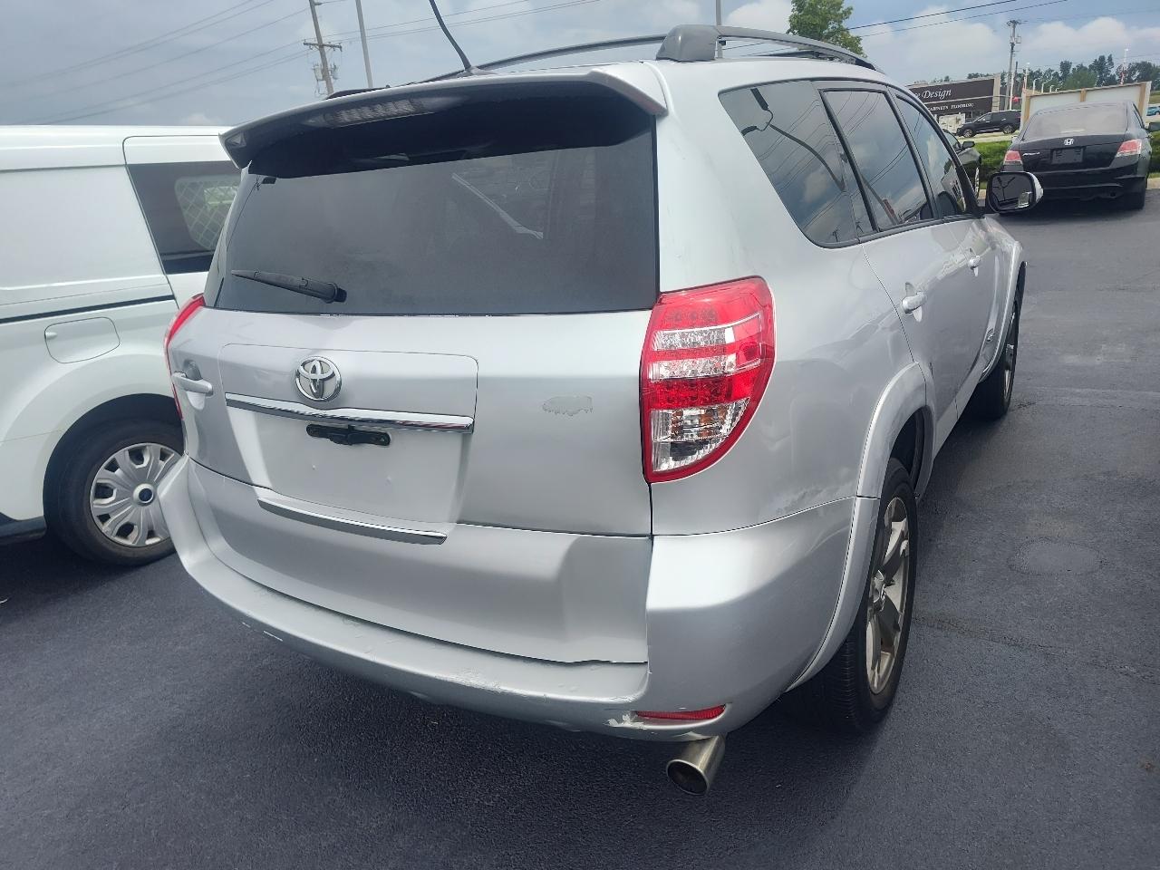 Toyota RAV4 4WD 4dr 4-cyl 4-Spd AT Sport (Natl) 2010