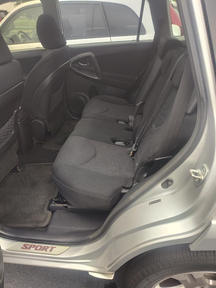 Toyota RAV4 4WD 4dr 4-cyl 4-Spd AT Sport (Natl) 2010