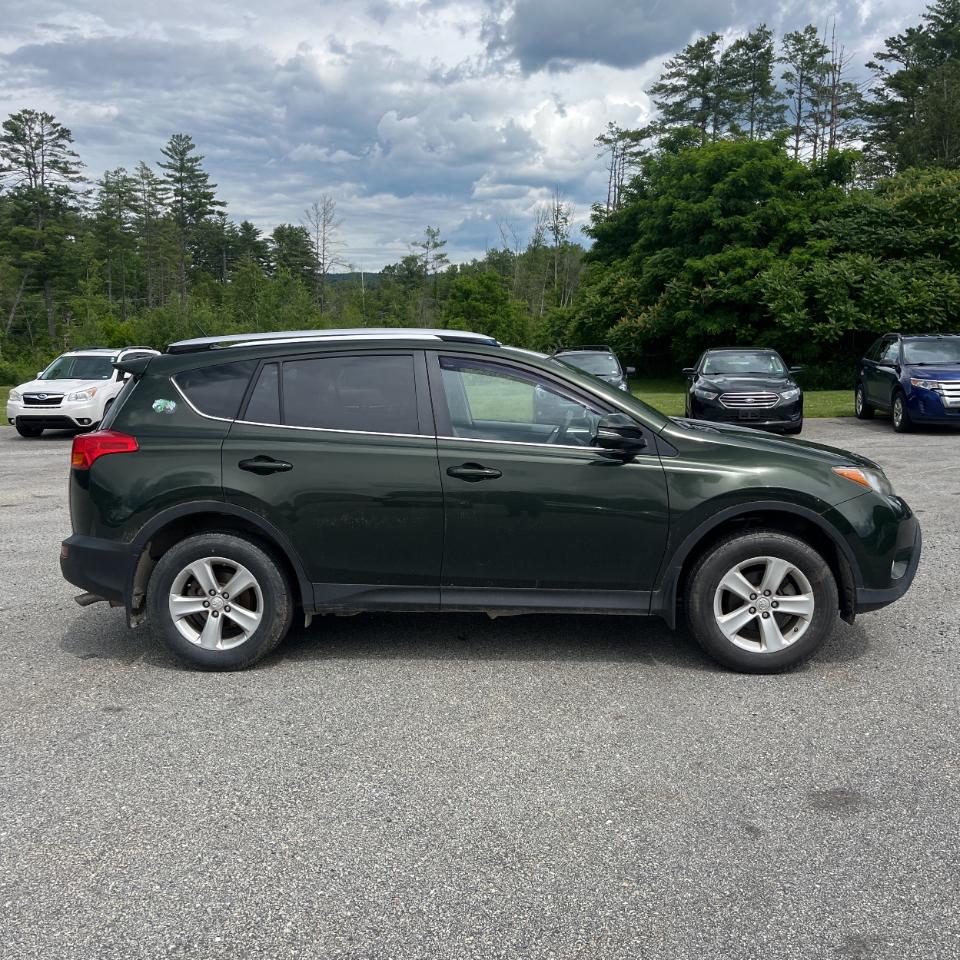 Toyota RAV4 AWD 4dr XLE (Natl) 2013