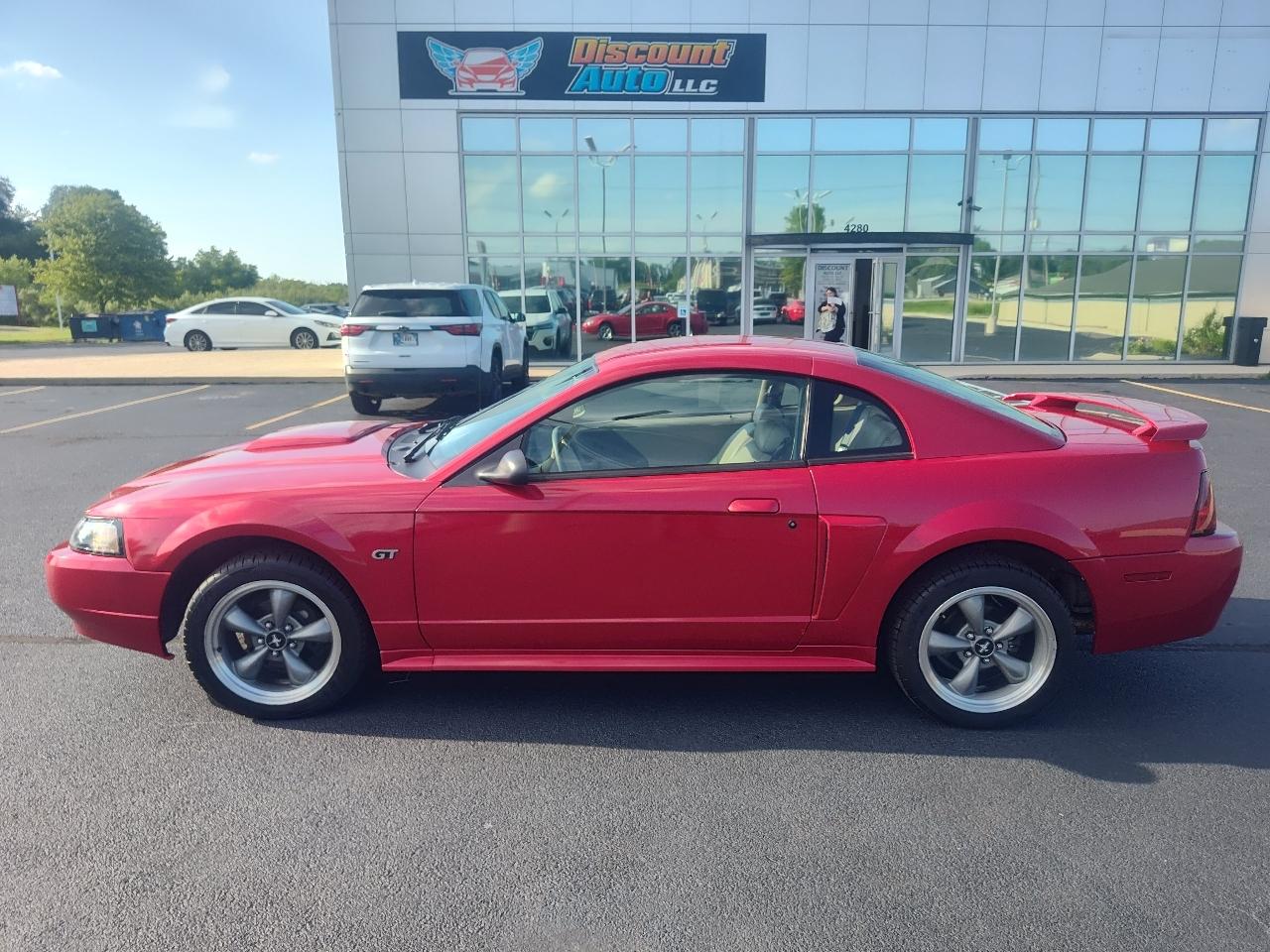 Ford Mustang 2dr Cpe GT Deluxe 2001