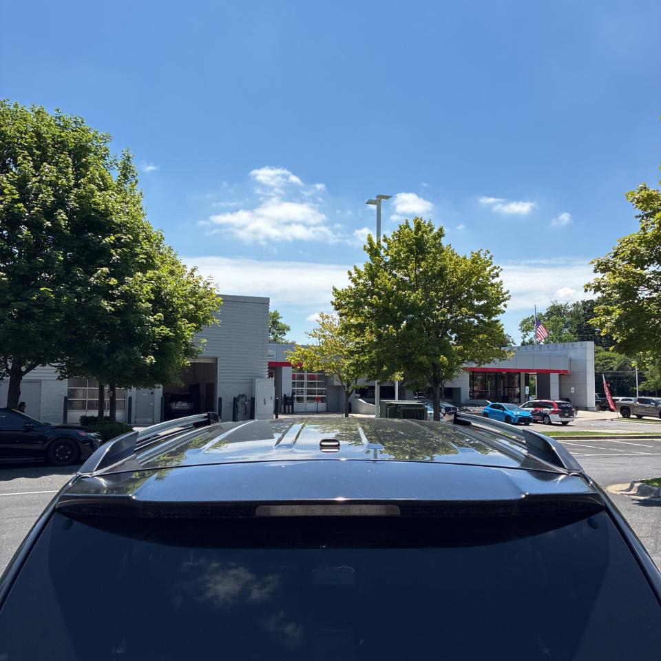 Toyota Highlander 4WD 4dr V6 Limited (Natl) 2011