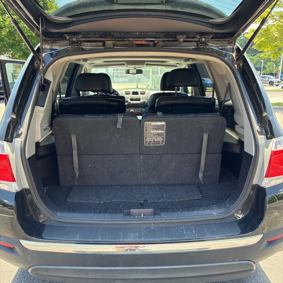 Toyota Highlander 4WD 4dr V6 Limited (Natl) 2011