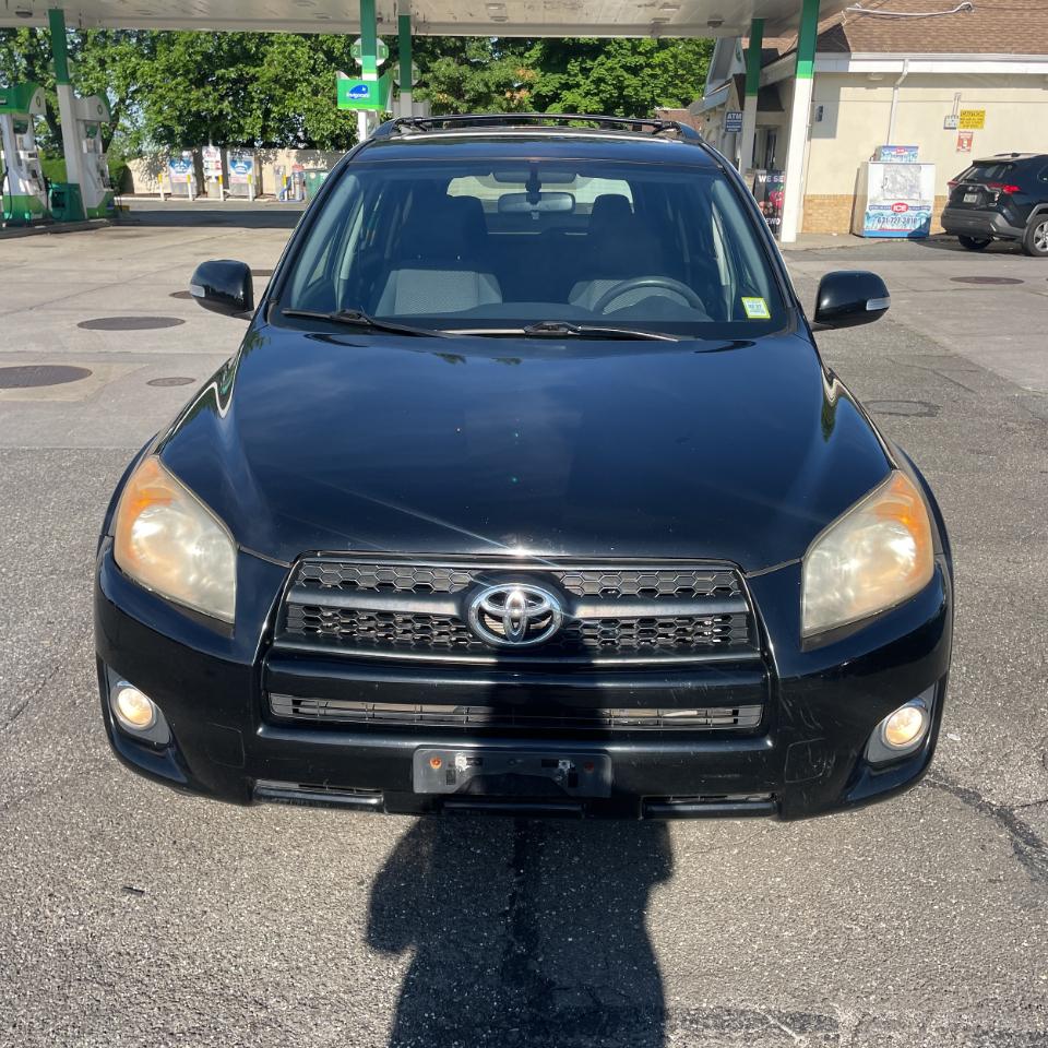 Toyota RAV4 4WD 4dr 4-cyl 4-Spd AT Sport (Natl) 2011