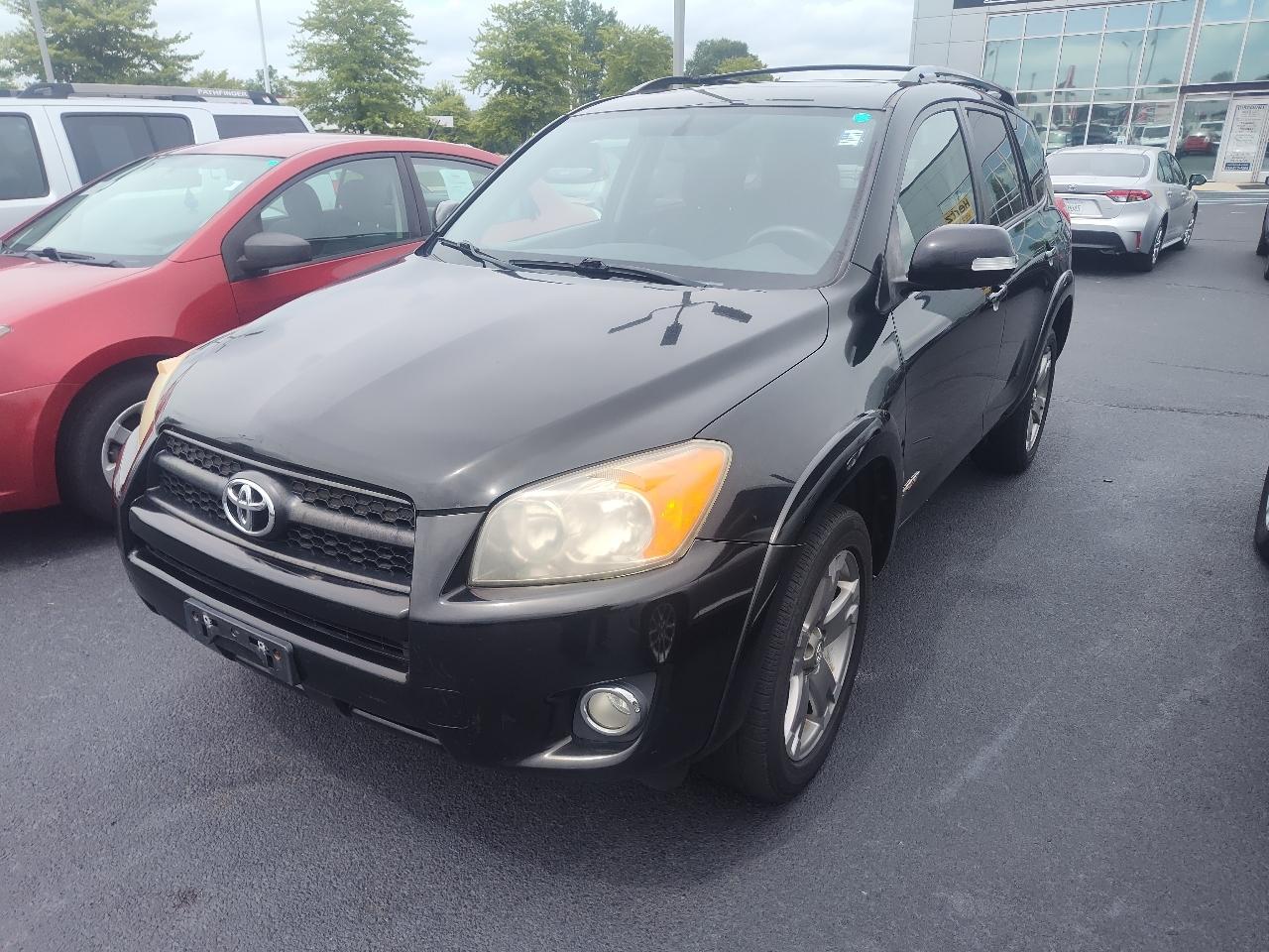 Toyota RAV4 4WD 4dr 4-cyl 4-Spd AT Sport (Natl) 2011