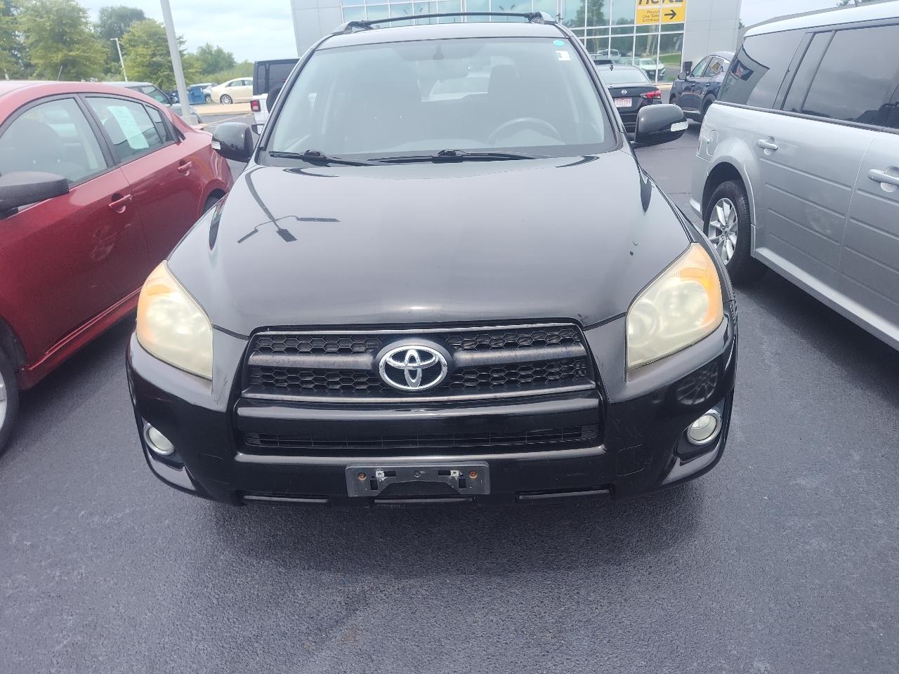 Toyota RAV4 4WD 4dr 4-cyl 4-Spd AT Sport (Natl) 2011