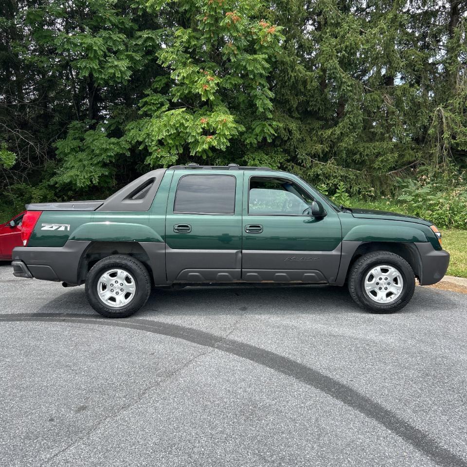Chevrolet Avalanche 1500 5dr Crew Cab 130" WB 4WD 2003