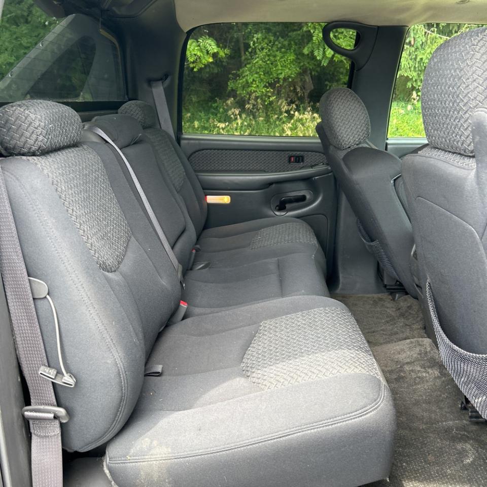 Chevrolet Avalanche 1500 5dr Crew Cab 130" WB 4WD 2003