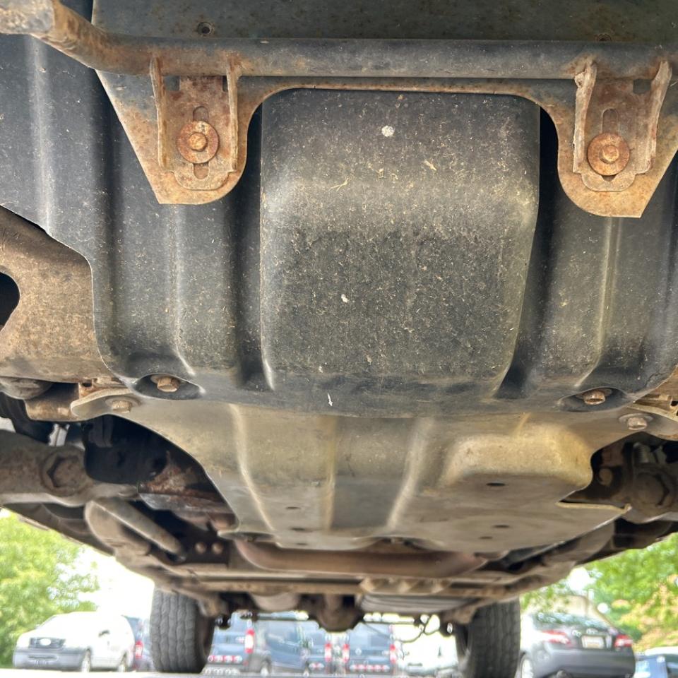 Chevrolet Avalanche 1500 5dr Crew Cab 130" WB 4WD 2003