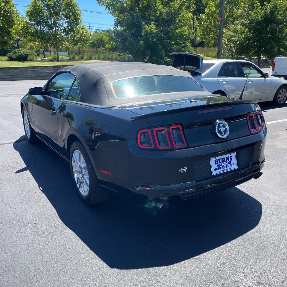 Ford Mustang 2dr Conv V6 2013