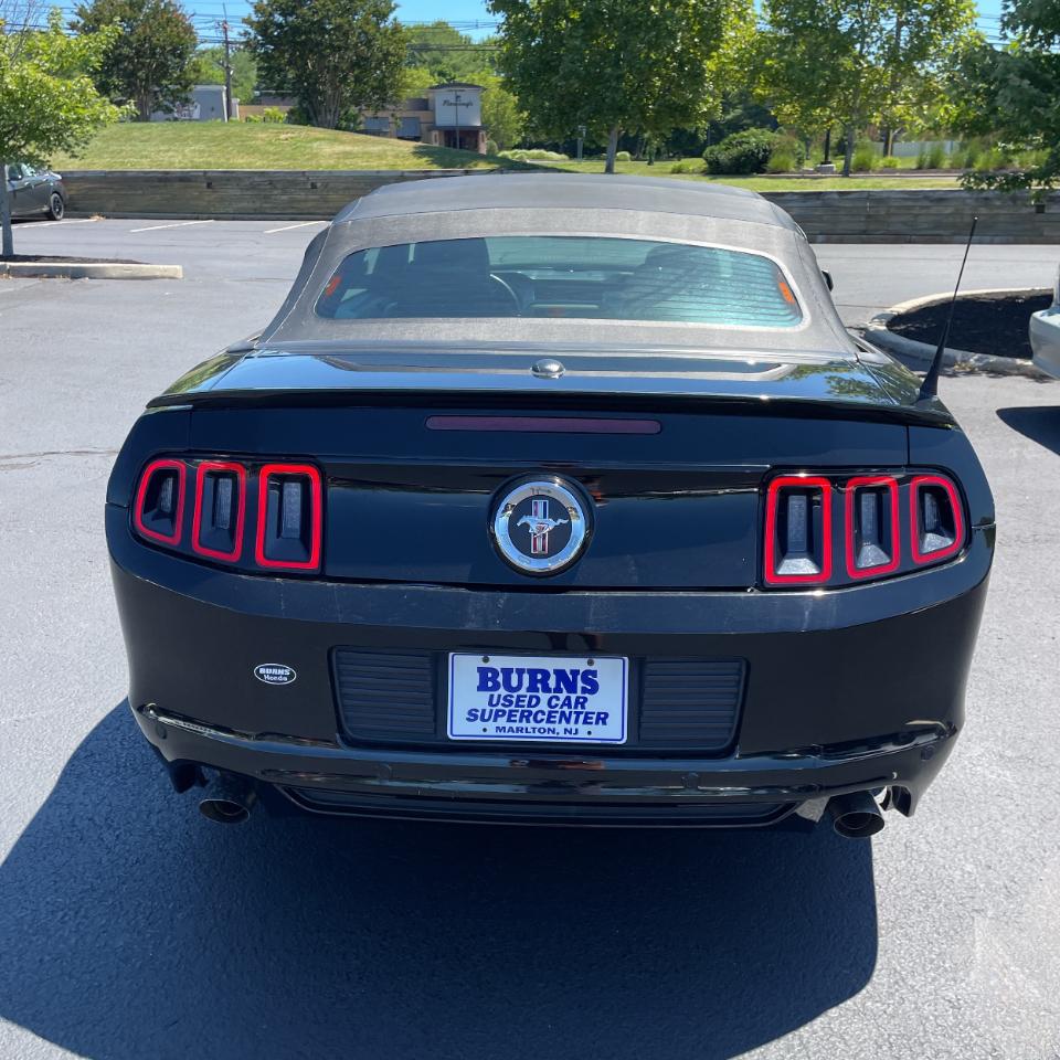 Ford Mustang 2dr Conv V6 2013