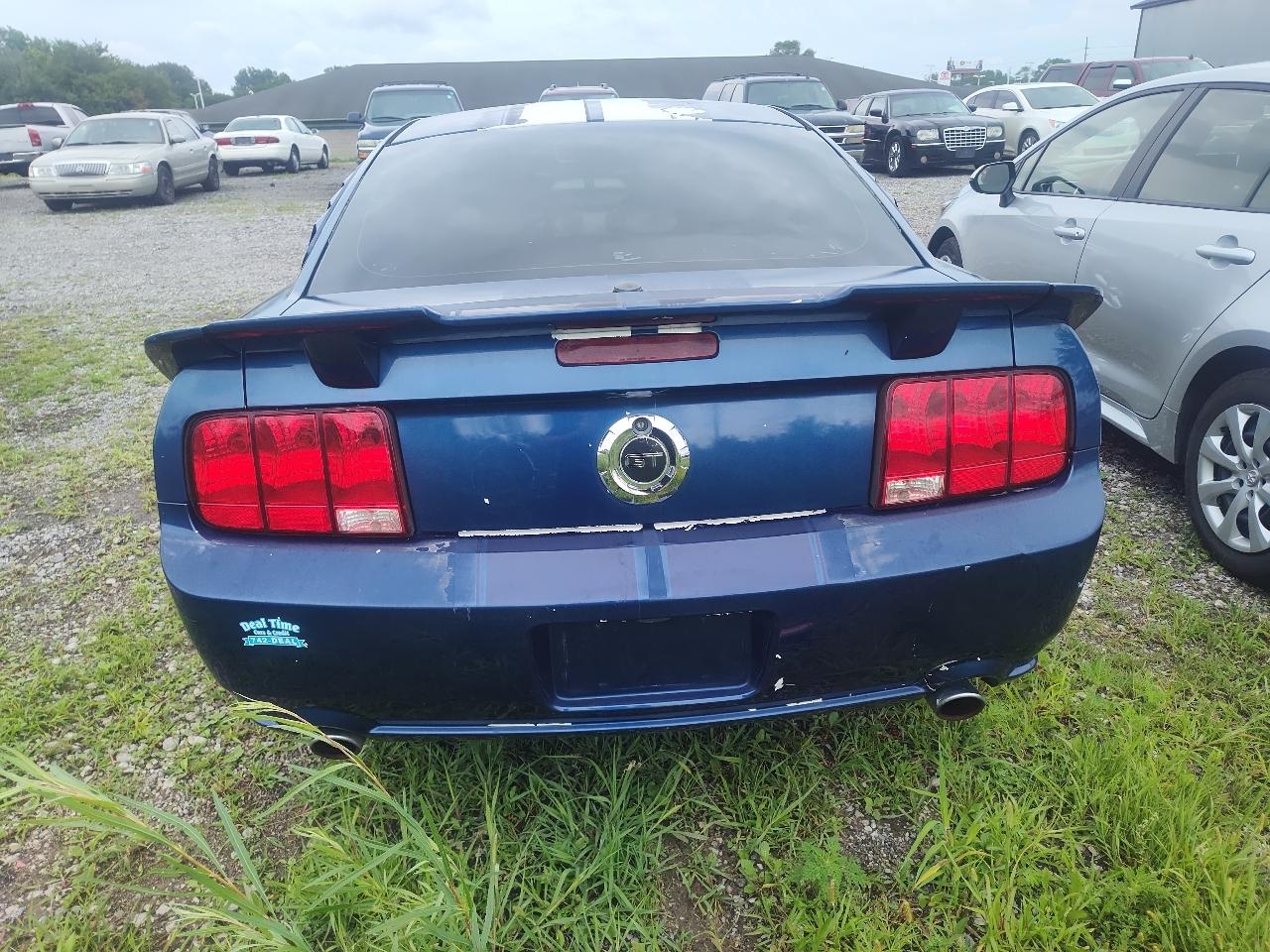Ford Mustang 2dr Cpe GT Deluxe 2007