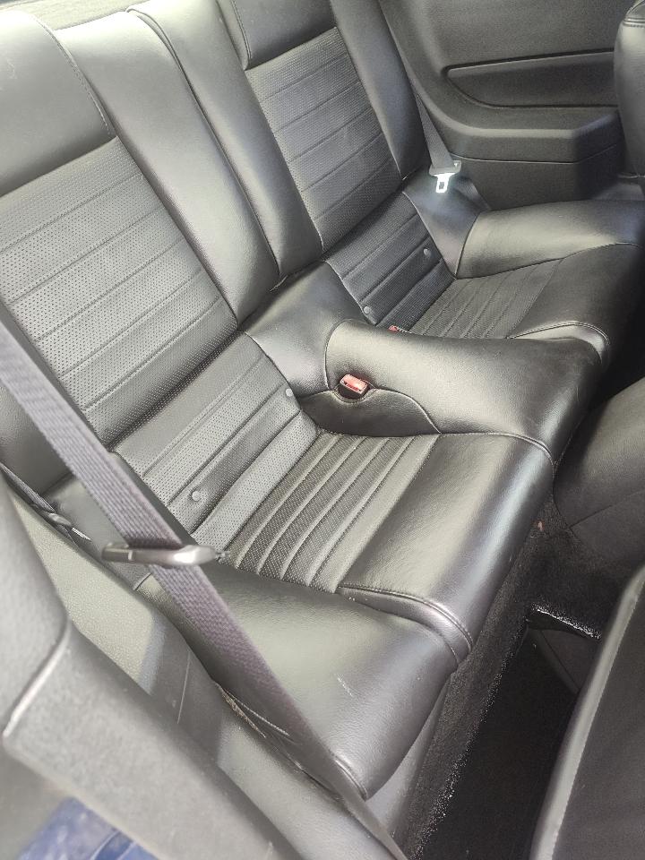 Ford Mustang 2dr Cpe GT Deluxe 2007
