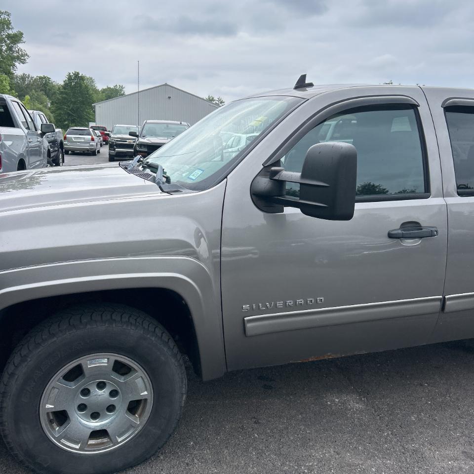 Chevrolet Silverado 1500 4WD Ext Cab 143.5" LT 2012