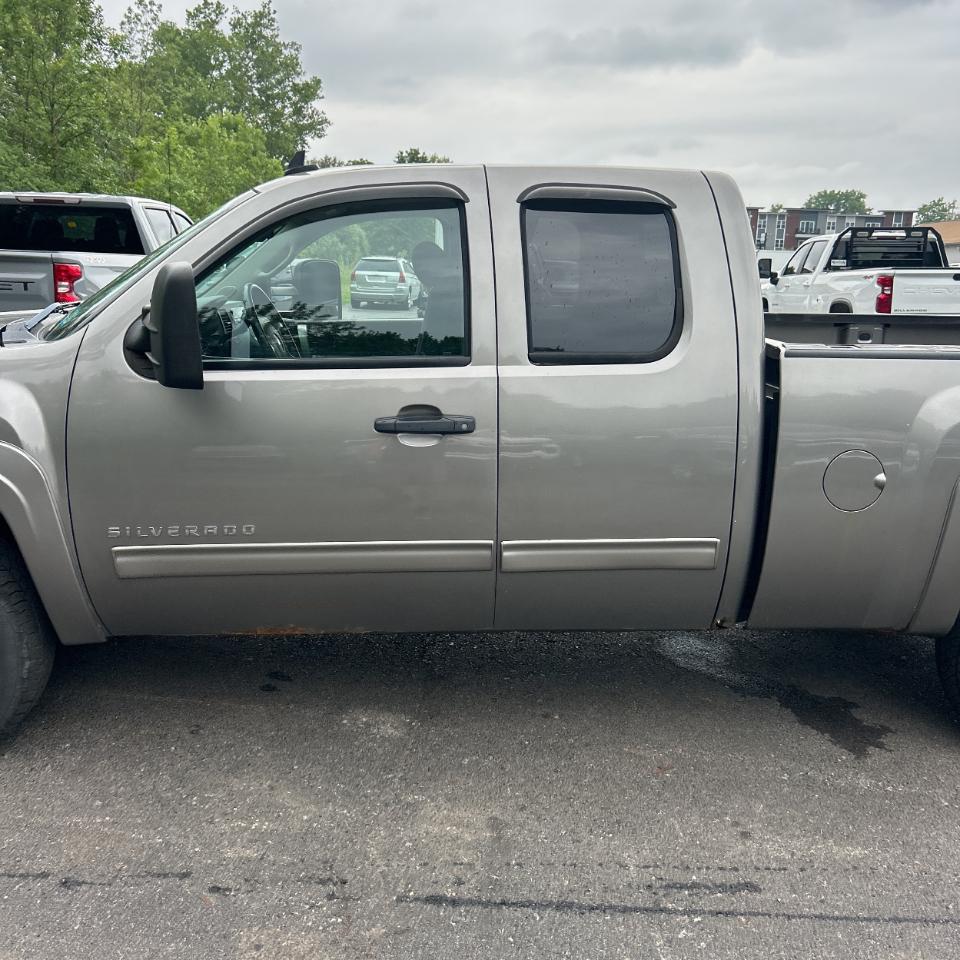 Chevrolet Silverado 1500 4WD Ext Cab 143.5" LT 2012