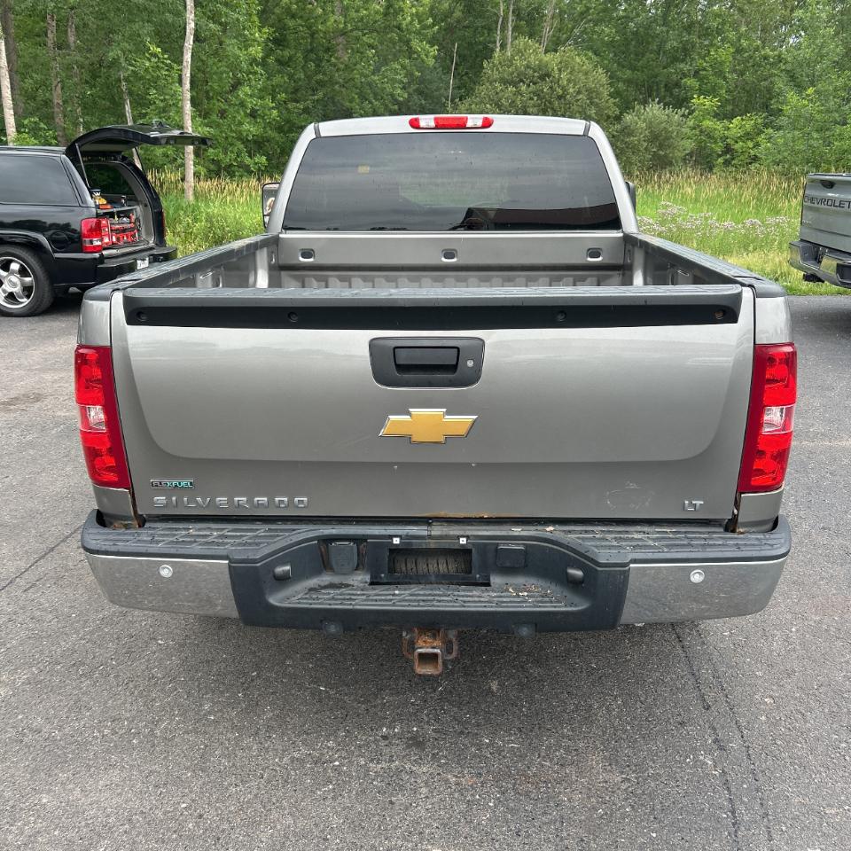 Chevrolet Silverado 1500 4WD Ext Cab 143.5" LT 2012