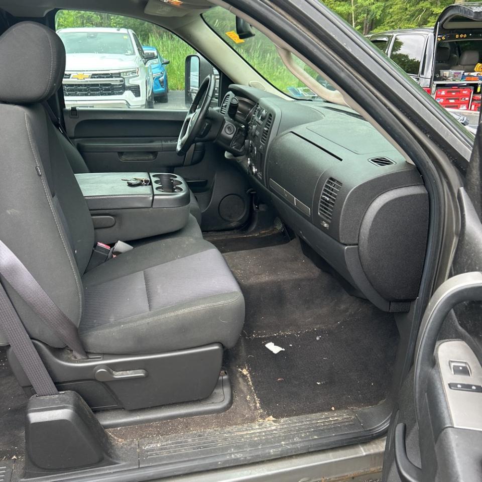 Chevrolet Silverado 1500 4WD Ext Cab 143.5" LT 2012