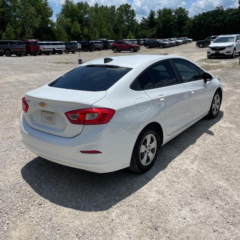 Chevrolet Cruze 4dr Sdn 1.4L LS w/1SB 2017