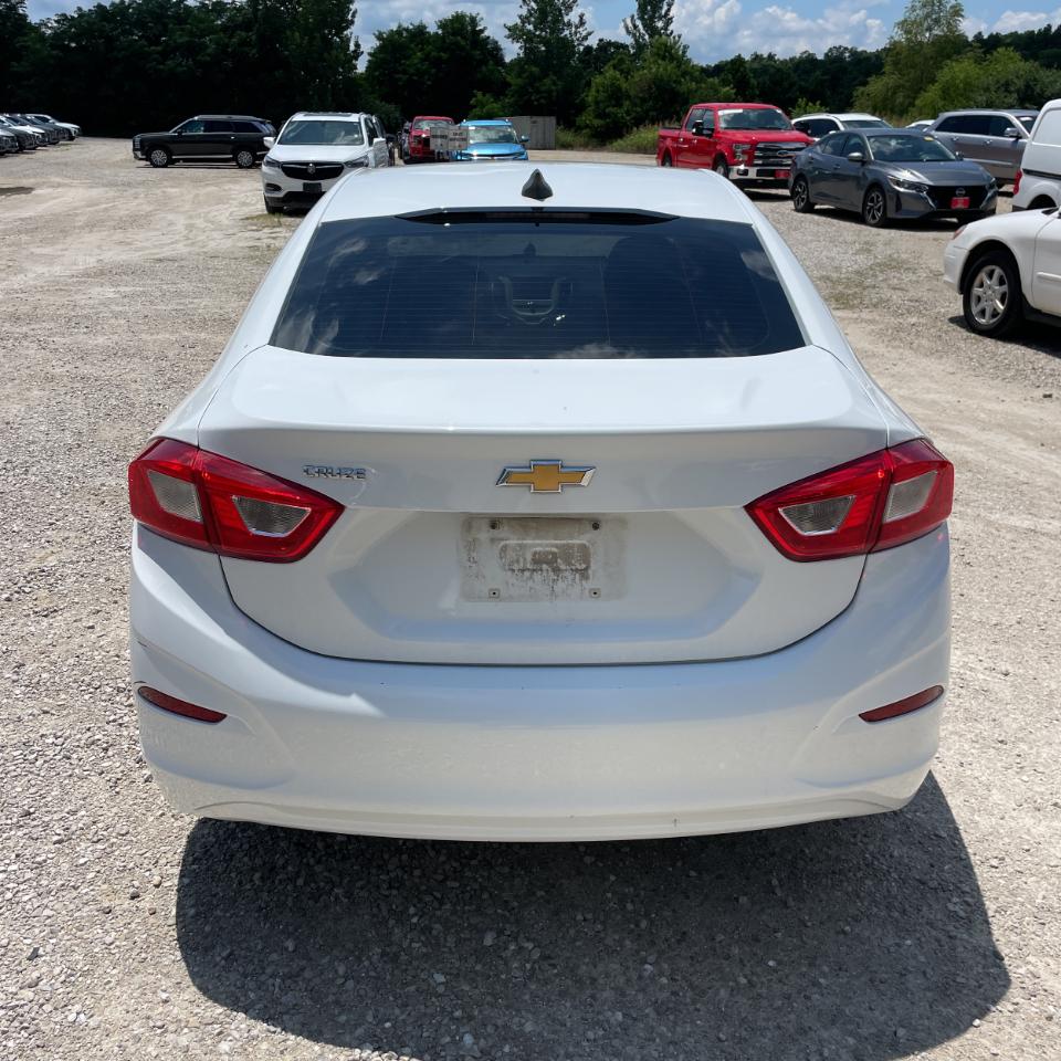 Chevrolet Cruze 4dr Sdn 1.4L LS w/1SB 2017