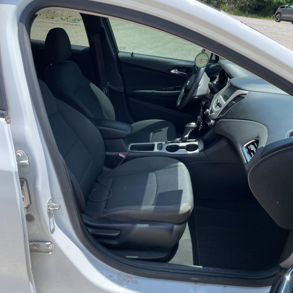 Chevrolet Cruze 4dr Sdn 1.4L LS w/1SB 2017