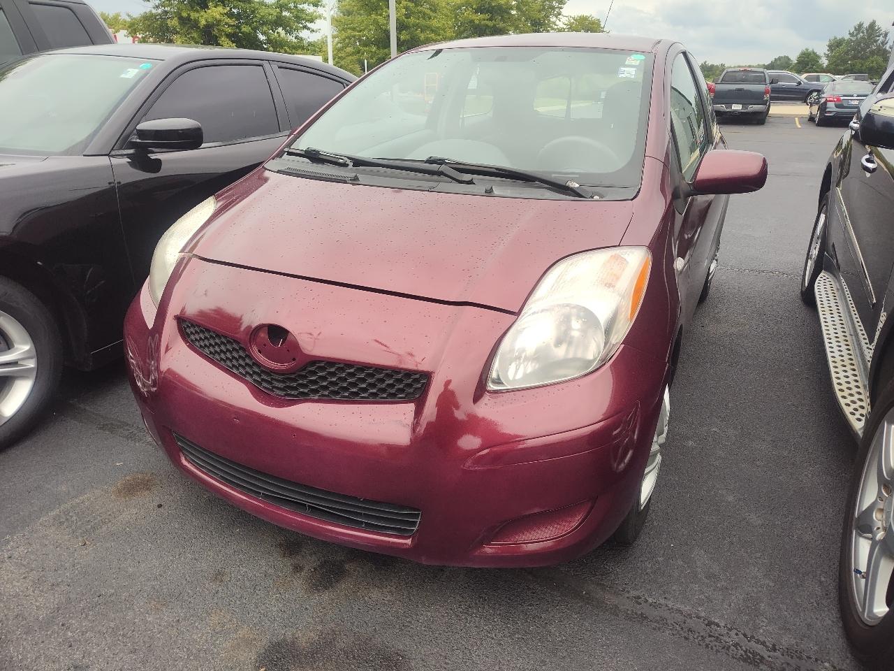 Toyota Yaris 3dr LB Man (Natl) 2010