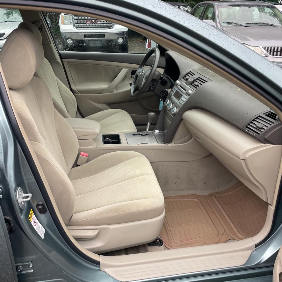 Toyota Camry 4dr Sdn LE Auto 2007