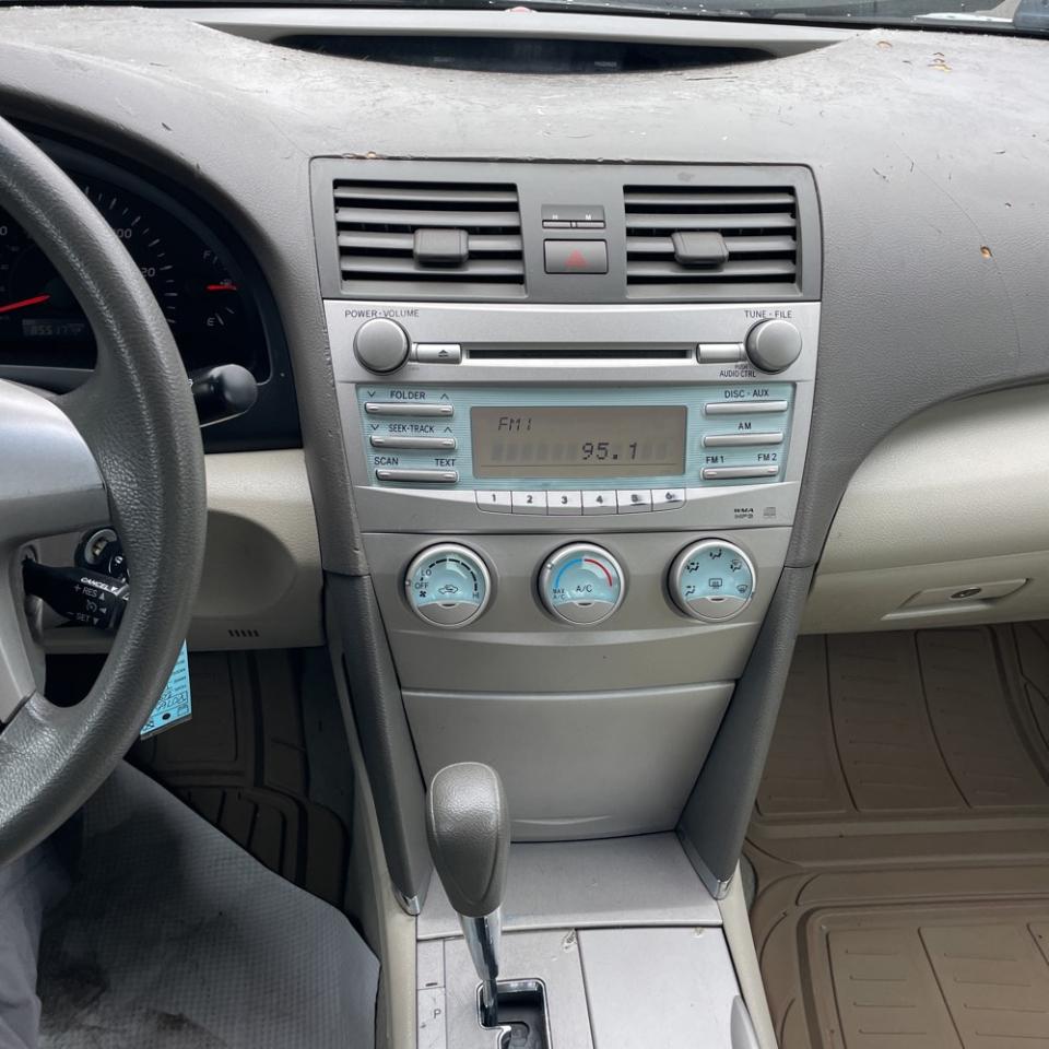 Toyota Camry 4dr Sdn LE Auto 2007