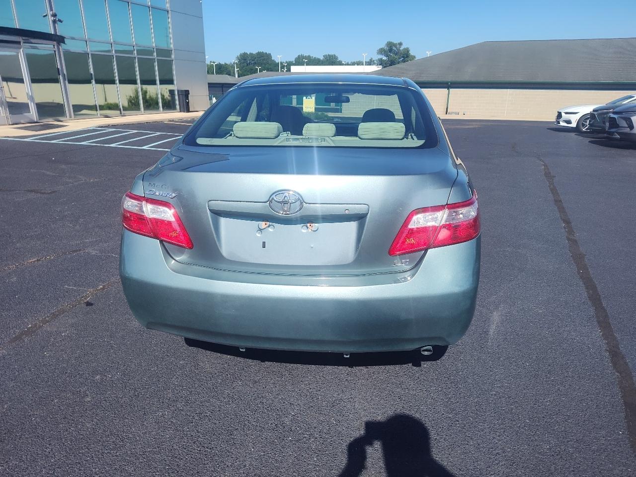 Toyota Camry 4dr Sdn LE Auto 2007