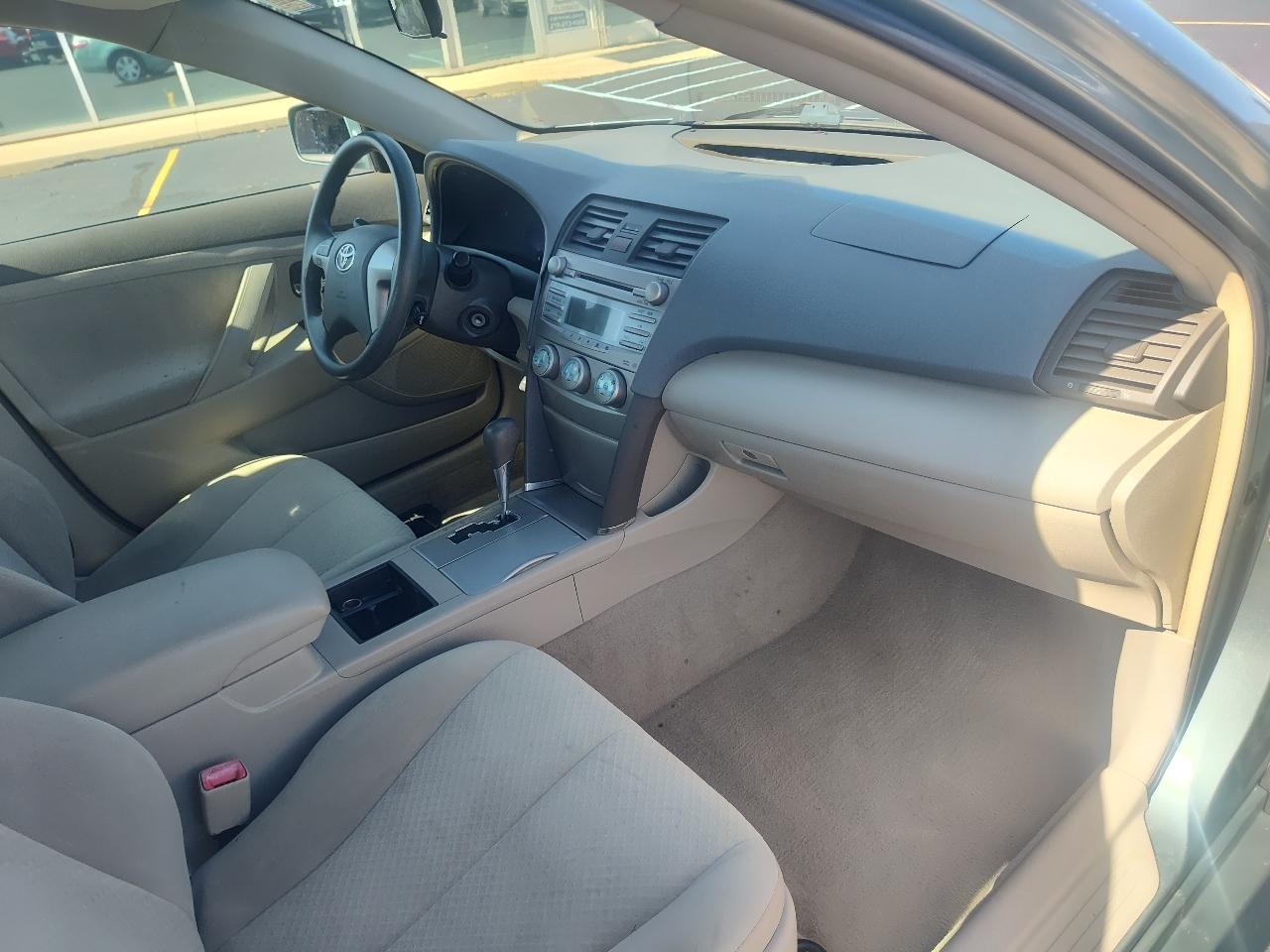 Toyota Camry 4dr Sdn LE Auto 2007