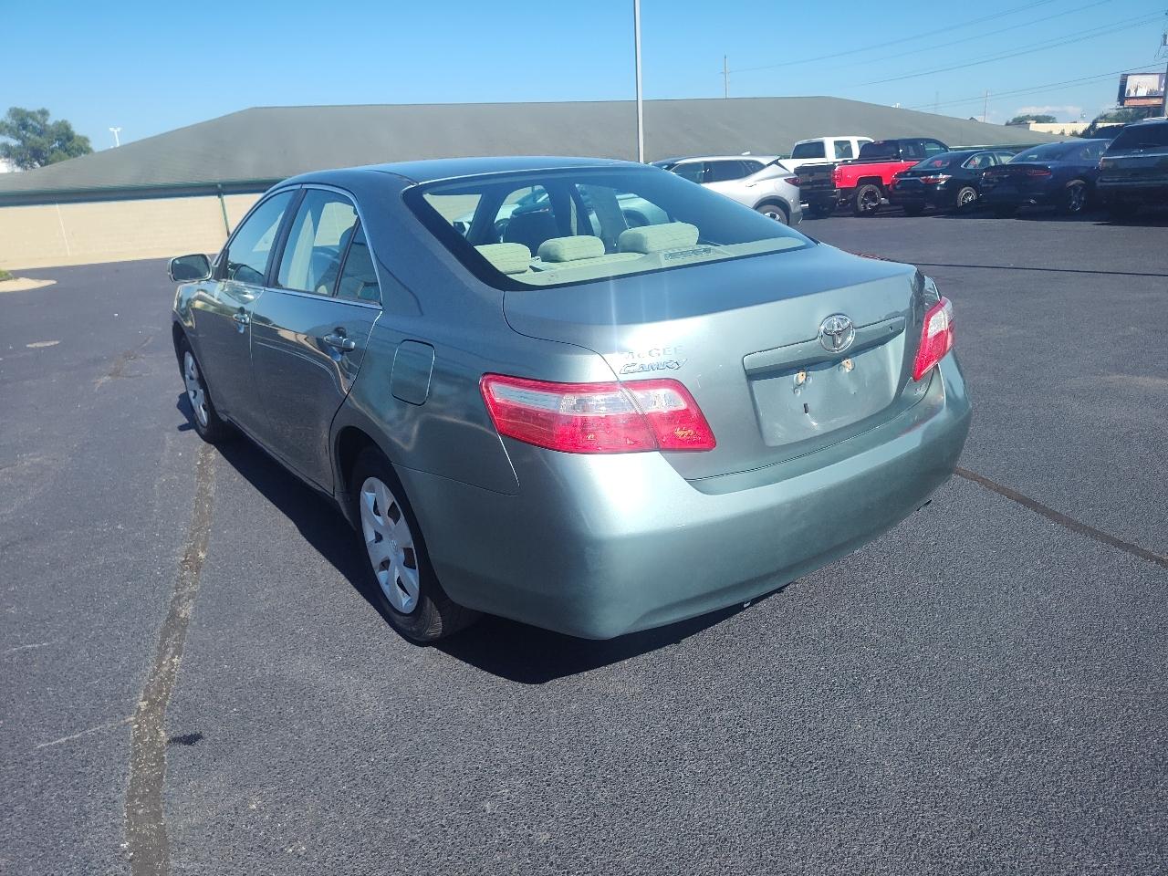 Toyota Camry 4dr Sdn LE Auto 2007